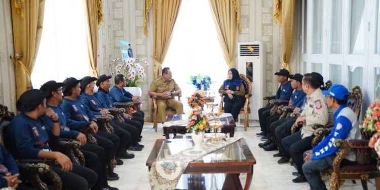 Gubernur Gorontalo Berikan Penghargaan kepada Tagana atas Misi di Sumut