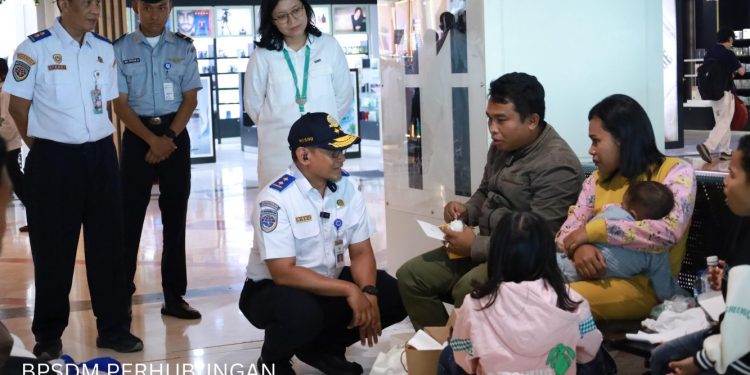 Sekretaris BPSDMP Pantau Posko Nataru di Jawa Timur dan Jawa Tengah untuk Jamin Kelancaran Transportasi