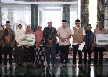 Bupati Nagan Raya Salurkan Bantuan Konsumtif untuk Fakir dan Miskin