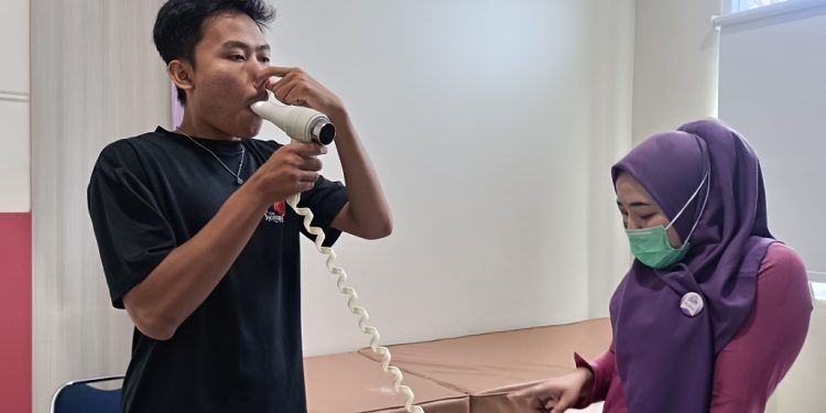 Atlet Bulu Tangkis Batang Jalani Pemeriksaan Kesehatan Menjelang Porprov