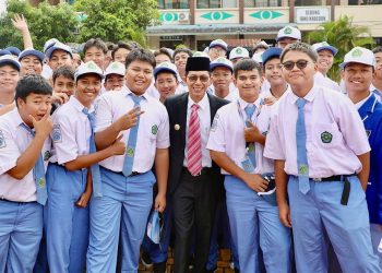 Amsakar Achmad Dorong Kerukunan dan Teknologi di Upacara Hari Amal Bakti Kemenag