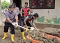 Polres Pidie Jaya dan Warga Bersatu Pulihkan Pascabanjir