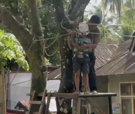 Brimob Polri Gelar Trauma Healing untuk Anak-Anak Korban Bencana di Agam