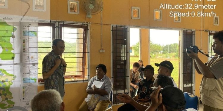 Tim Ekspedisi Patriot UGM Lakukan Evaluasi di Kawasan Transmigrasi Muting