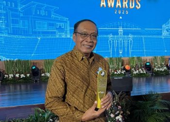 Dosen UGM Budi Santosa Wignyosukarto Terima Penghargaan Sutami Awards 2025