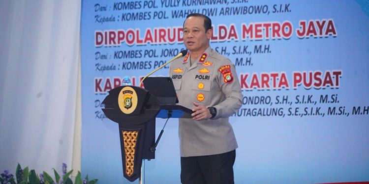 Kapolda Metro Jaya Resmi Lantik Pejabat dan Kapolres Baru