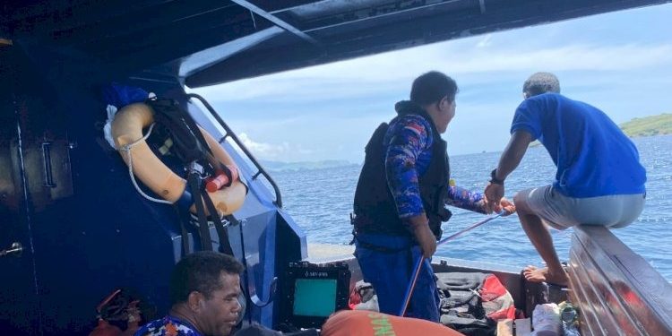 Hari Kesebelas Operasi SAR KM Putri Sakinah, Tim Temukan Serpihan Kapal
