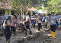 Polri Bantu Pemulihan Pascabanjir Bandang di Bireuen, Aceh