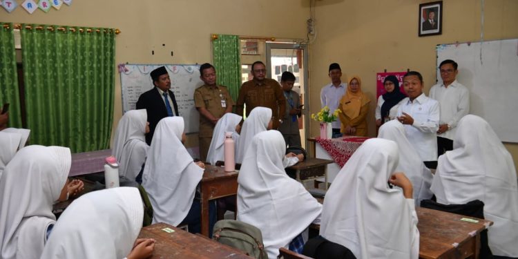 Pemerintah Pastikan Sekolah Aman dan Bebas Perundungan di Hari Pertama