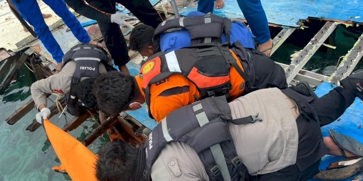 Identifikasi DVI Polda NTT Pastikan Korban KM Putri Sakinah Warga Spanyol