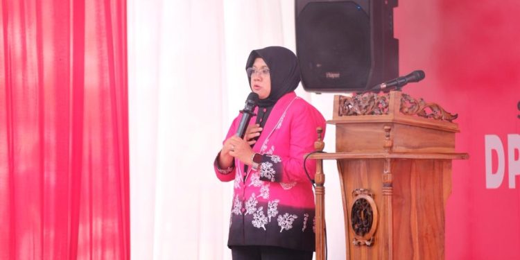 Bupati Siak Puji Dukungan Pemprov Riau dalam Perbaikan Jalan dan Bantuan Keuangan