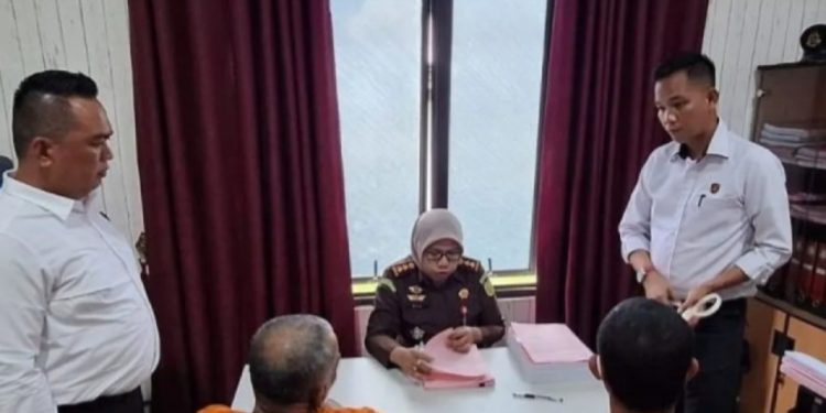 Polda Babel Serahkan Tersangka Pengoplosan Elpiji ke Kejati