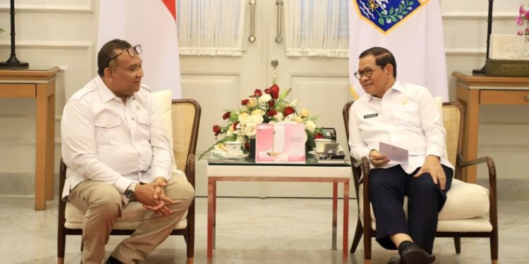 Wamenaker Puji Kebijakan Kesejahteraan Pekerja DKI Pasca Penetapan UMP 2026