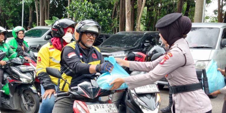 Polda Metro Jaya dan Mitra Adakan Jumat Peduli untuk Tingkatkan Solidaritas Sosial
