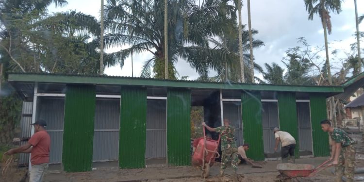 Kodam Iskandar Muda Sediakan Sumur Bor dan MCK di Aceh Tamiang