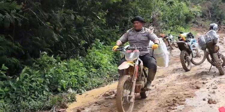 Polres Aceh Tengah Pastikan Bantuan Tiba di Wilayah Terpencil Meski Akses Jalan Rusak