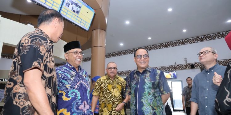 Pemkot Balikpapan Pelajari Pelayanan Publik di Pontianak