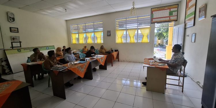 Dewan Pendidikan Bengkalis Tinjau Langsung Sekolah dengan PPDB Minim