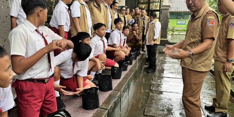 Buleleng Jadi Model Gerakan Menanam di Sekolah untuk Ketahanan Pangan
