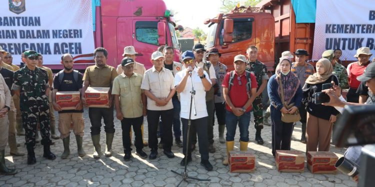Mendagri Pantau Langsung Pemulihan Pascabencana di Aceh