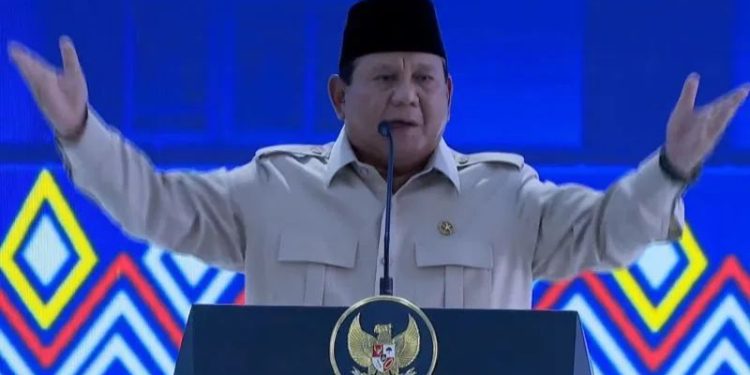 Presiden Prabowo Ajak TNI dan Polri Dukung Sekolah Rakyat