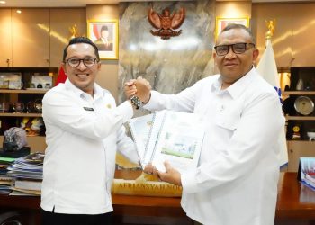 Bupati Tanah Datar Ajukan Program Pemulihan Ketenagakerjaan Pascabencana ke Kemenaker