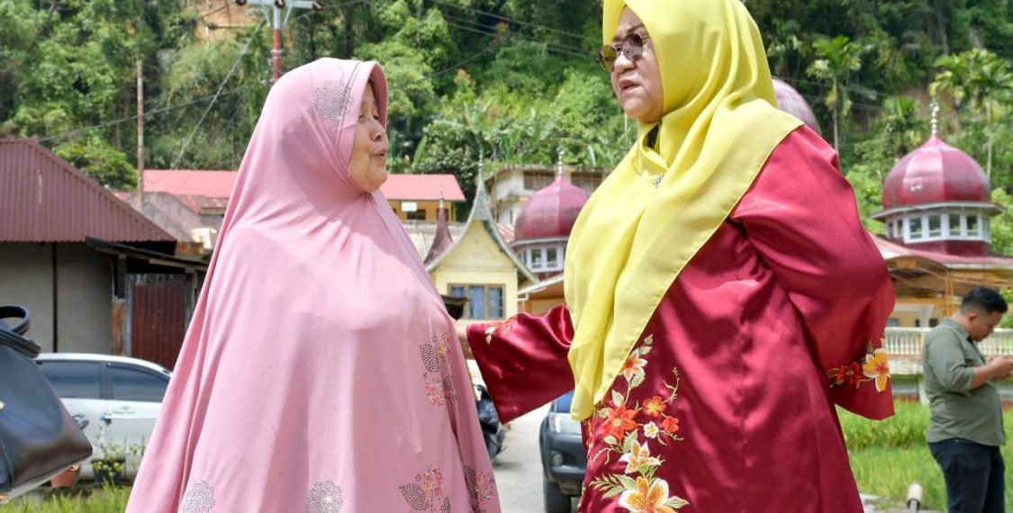 TP PKK Agam Distribusikan Bantuan untuk Korban Bencana di Sungai Landia