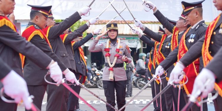 AKBP Veronica Resmi Jabat Kapolres Batang, Fokus pada Kinerja Optimal