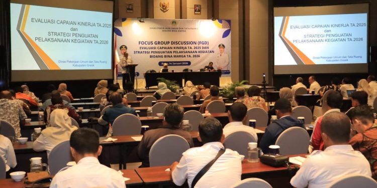 Pemkab Gresik Percepat Pembenahan Jalan untuk Dorong Ekonomi