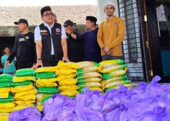 Bupati Hulu Sungai Utara Distribusikan Bantuan untuk Korban Banjir di Babirik dan Danau Panggang