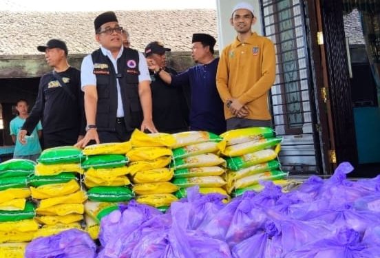 Bupati Hulu Sungai Utara Distribusikan Bantuan untuk Korban Banjir di Babirik dan Danau Panggang