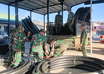 TNI Bantu Atasi Krisis Air Bersih di Desa Kute Reje Pascabanjir