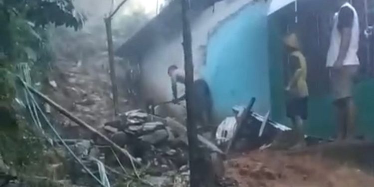 Longsor di Batang Rusak Empat Rumah Warga