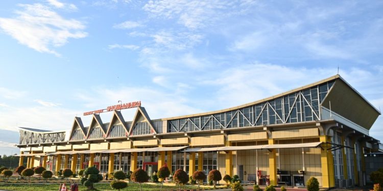 Pembukaan Rute Udara Makassar-Muna Barat Dukung Ekonomi Lokal