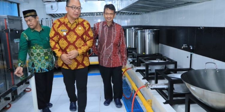 Wakil Bupati Gresik Luncurkan SPPG untuk Dukung Program Gizi Gratis