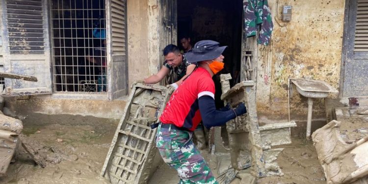 TNI Percepat Pemulihan Pascabanjir di Aceh Tamiang