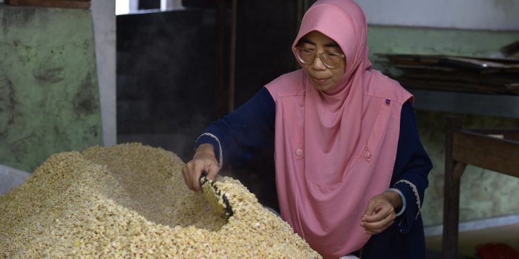 Desa Parerejo Pasuruan Hasilkan Omzet Tempe Ratusan Juta