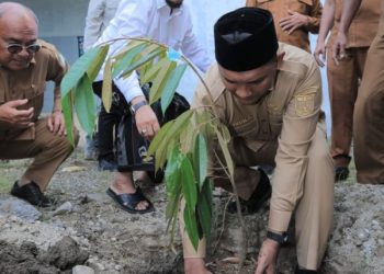 Pemko Banda Aceh Dorong Santri Cintai Lingkungan Melalui Penghijauan