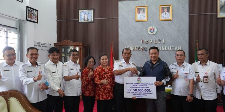 Pemkab Toba Salurkan Bantuan untuk Korban Bencana di Humbang Hasundutan