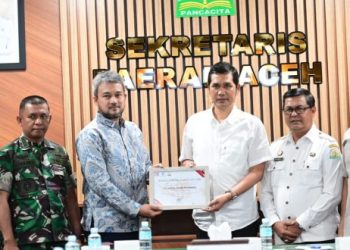Pemerintah Aceh Terima CSR untuk Layanan Darurat Call Center 112