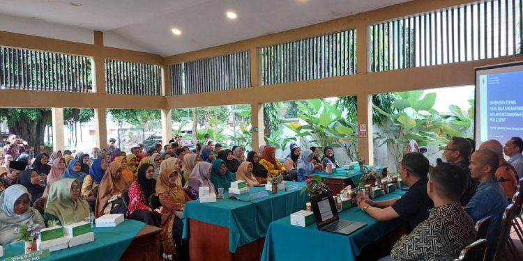 Banyuwangi Jadi Percontohan Digitalisasi Bantuan Sosial di Indonesia