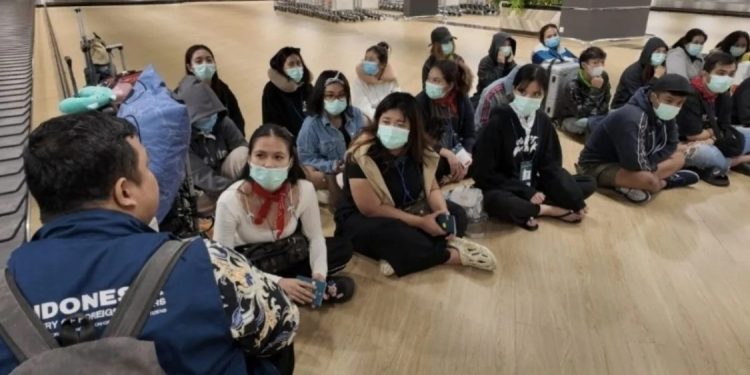 Kemlu RI Repatriasi 90 WNI Korban Penipuan Daring dari Perbatasan Myanmar-Thailand