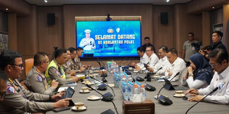 Kemenhub dan Polri Tingkatkan Kerja Sama untuk Penegakan Hukum ODOL Berbasis Teknologi