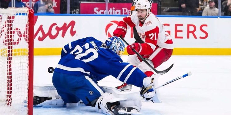 Dylan Larkin Antar Kemenangan Dramatis untuk Detroit Red Wings