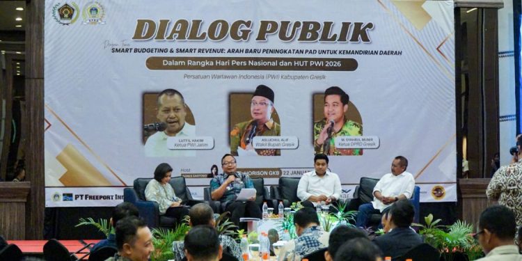 Dialog Publik di Gresik Bahas Optimalisasi PAD Berbasis Industri