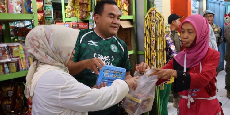Bupati Blora Inisiasi Gerakan ASN Belanja di Pasar Tradisional