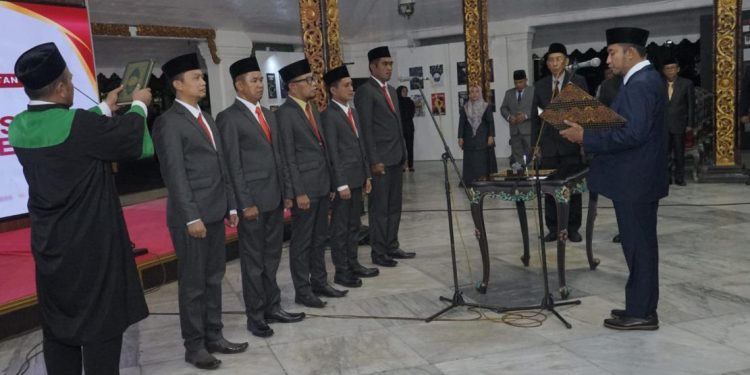 Pelantikan Komisioner KI Sumenep Dorong Transparansi Publik