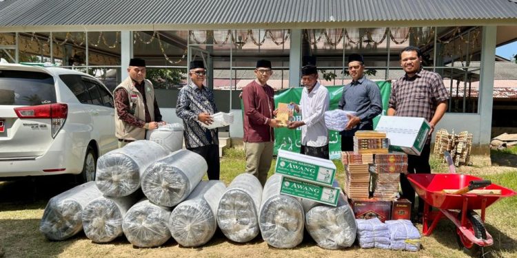 Pemerintah Aceh Salurkan Bantuan untuk Dayah Terdampak Bencana