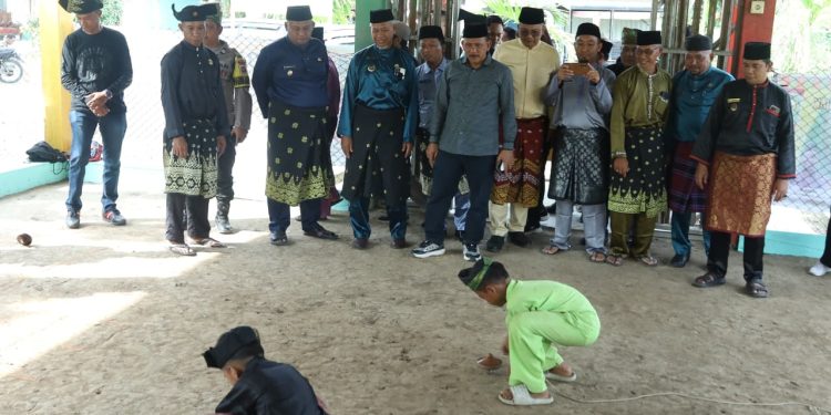 Wakil Bupati Siak Dorong Pelestarian Permainan Tradisional Melayu