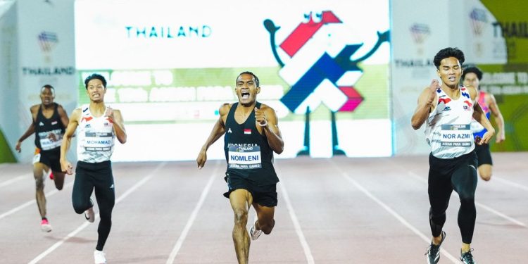 Alvin Nomleni Raih Emas dengan Waktu Tercepat di Lari 800 Meter T20 ASEAN Para Games 2025